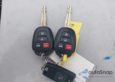 2015 Toyota Corolla S Plus z USA, uszkodzony, nr VIN 2T1BURHE2FC408466